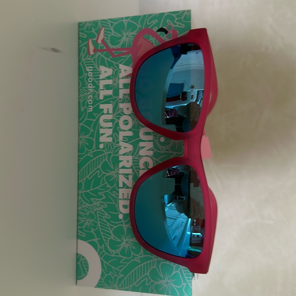 OG sunglasses, worn 1x, fun in the sun. No slip, polarized lenses